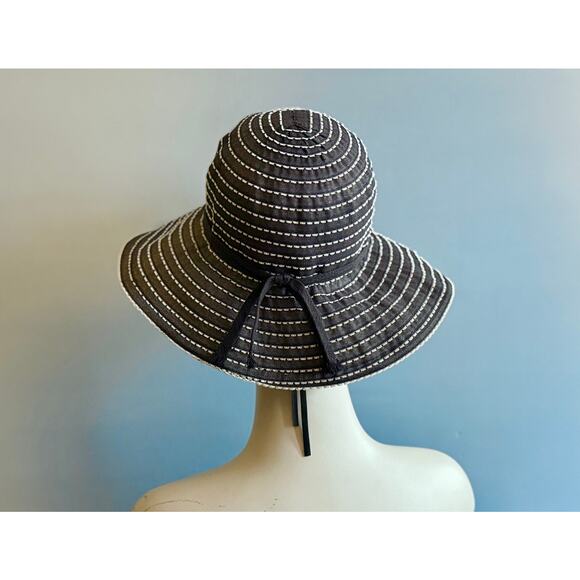 SCALA Gray/White Striped Floppy Summer Hat sz OS - Picture 4 of 9